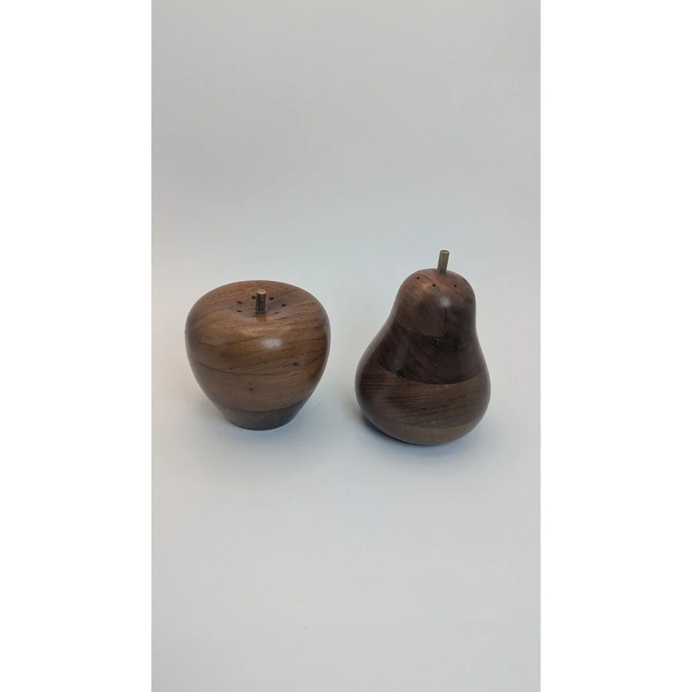 Vintage Wooden Apple Pear Salt‎ Pepper Shakers Set Mid Century Modern Teacher